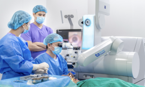 Early refractive surgery restores vision