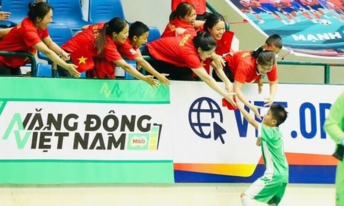 Những cha mẹ Việt đang thay đổi tư duy nuôi dạy con