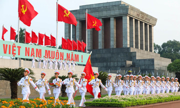 Bộ Tư lệnh Lăng Chủ tịch Hồ Chí Minh nhận huân chương Bảo vệ Tổ quốc hạng nhất