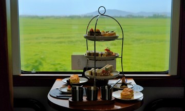 Toa tàu Nha Trang - Quy Nhơn vé 10 triệu đồng, giới hạn 12 chỗ