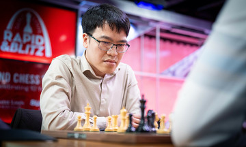Quang Liem defeats reigning world champion in blitz chess