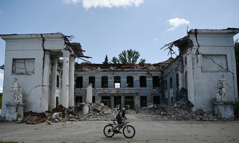 Attacks continue between Russia and Ukraine during Trump-Putin summit