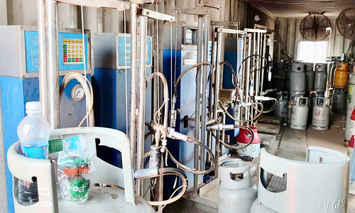 Counterfeit gas operation busted in shipping containers