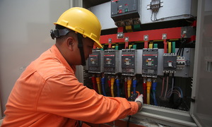 Ministry proposes incorporating EVN's losses and exchange rate differences into electricity prices