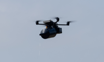 Công ty Ukraine phát triển drone cáp quang 'tầm bay 100 km'