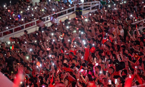 Two months of 'show hopping' in the national day atmosphere