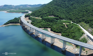 Thông tuyến cao tốc Bắc Nam từ Hà Nội đến Đà Nẵng