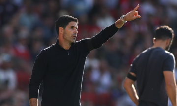 Arteta không hài lòng dù thắng ở Old Trafford