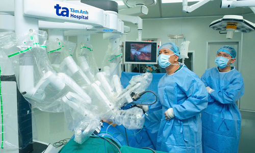 Kidney tumor successfully removed with robotic surgery