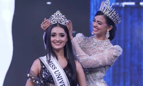 Miss Universe India crowned in Vietnamese designer gown