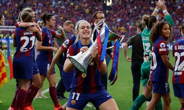 Barca hy sinh đội nữ để tăng cường đội nam