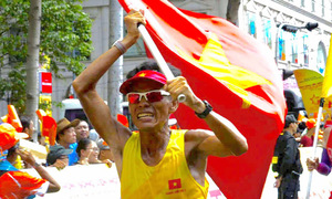 Nguyen Van Long's cross-country run celebrates National Day