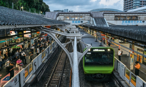 Vietnamese man assaulted and robbed near Tokyo train station