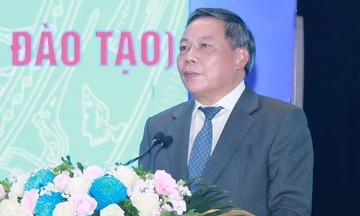 Hanoi official questions school construction amid declining birth rates