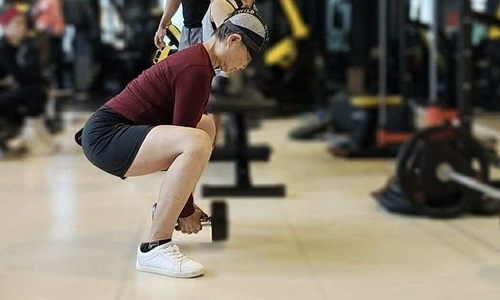 72-year-old woman's gym journey inspires thousands