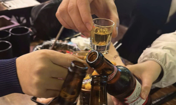 Quitting alcohol, early medication key to preventing high blood pressure