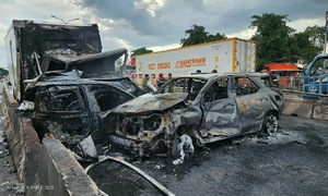Driver in Phu My bridge crash 'overloaded truck by almost 8 tons'