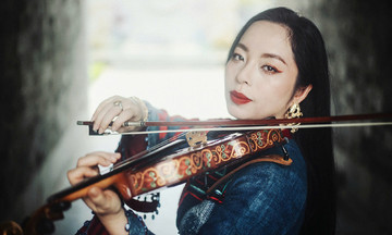 Trinh Minh Hien's violin solo of 'Nguoi Ha Noi' celebrates Hanoi's people