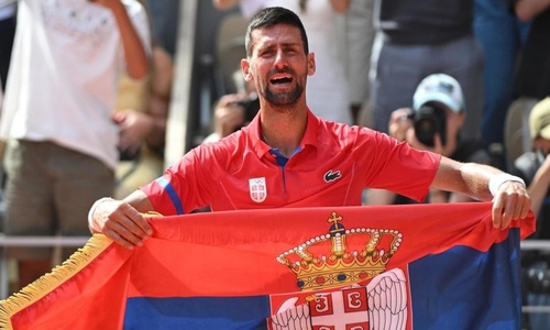 Djokovic labeled a 'disgrace' in Serbia