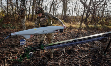 Ukrainian troops 'jamming everything' due to fear of Russian drones