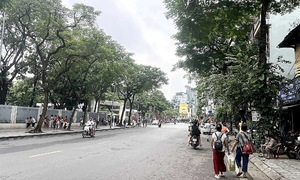Hanoi residents navigate road closures for National Day