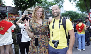 Foreign tourists awed by Vietnamese patriotism