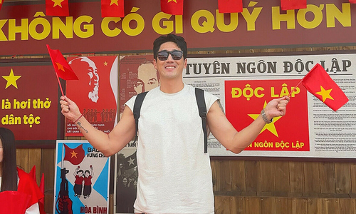 Foreigners embrace Vietnam's national day celebrations