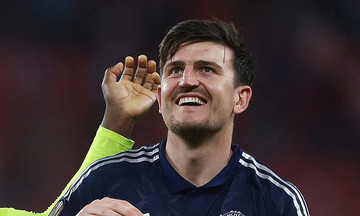 Maguire: 'Crazy to leave Man Utd now'