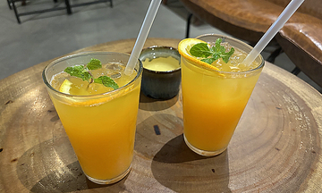 How much sugar is in a glass of orange juice?