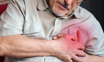 Which vaccines help prevent pneumonia and stroke?