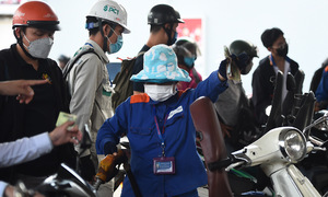 Gasoline prices exceed 20,000 VND per liter