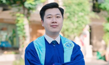 Top graduate achieves highest score in 40 years at Ho Chi Minh City University of Law