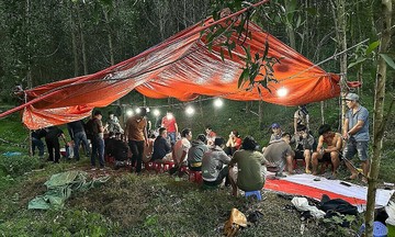Police raid gambling den hidden on forested hill