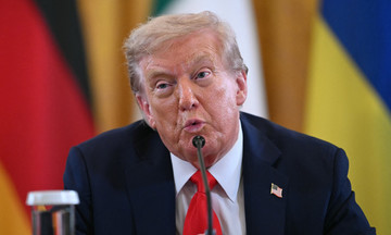 Trump sets two-week deadline to assess Russia-Ukraine peace talks