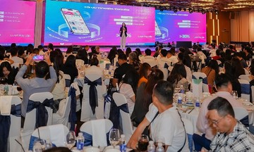 Earning six figures through e-commerce platform incentives