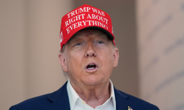 Trump threatens to fire Fed governor