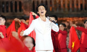 Golden opportunity: a night of art reflecting Vietnam's transformation