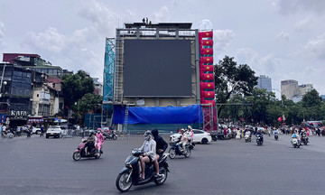 Hundreds of LED screens set up for National Day parade viewers
