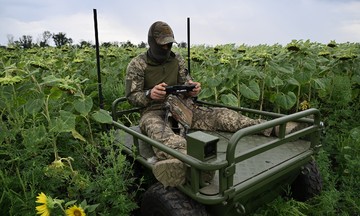 Ukrainian medics' life-or-death struggle to evacuate wounded from the battlefield