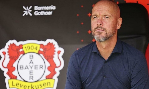 Ten Hag loses Bundesliga debut
