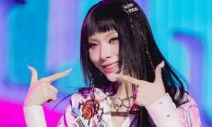 ‘Em xinh say hi’ organizers apologize to singer My My