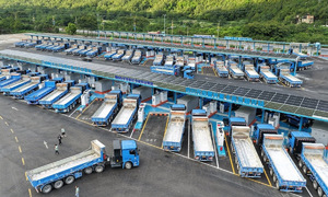 Super-fast charging station powers 700 heavy-duty electric trucks