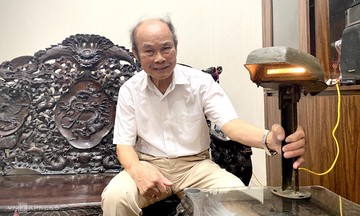 The engineer and the 'turtle lamp' that blinded enemy aircraft over the Ho Chi Minh trail