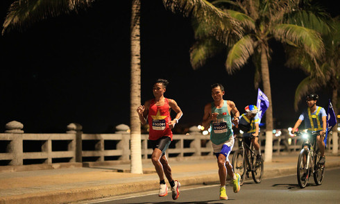 Nguyen Van Lai's impressive return at the VnExpress Marathon Libera Nha Trang 2025