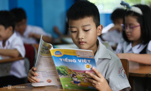 Nationwide unified textbook set planned for Vietnam
