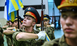 Russian soldiers prepare for Vietnamese national day parade