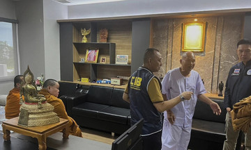Thai monk arrested on embezzlement and money laundering charges