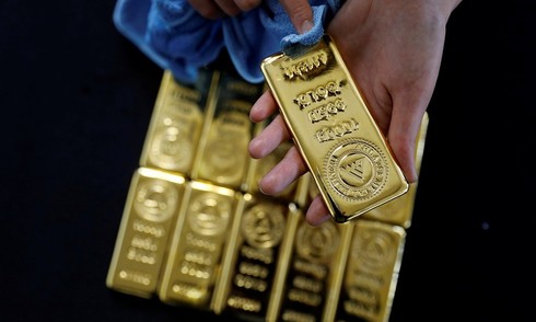 Global gold price reaches two-week high