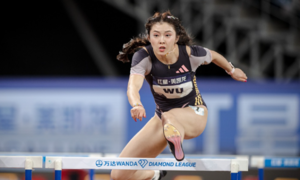 Chinese hurdler Wu Yanni secures last-gasp spot at world championships