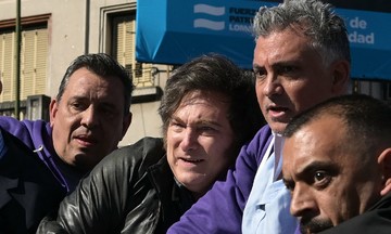 Argentine president pelted with stones during campaign rally